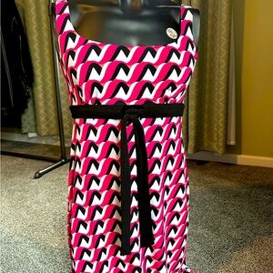 Pink and black sleeveless Donna Morgan dress
